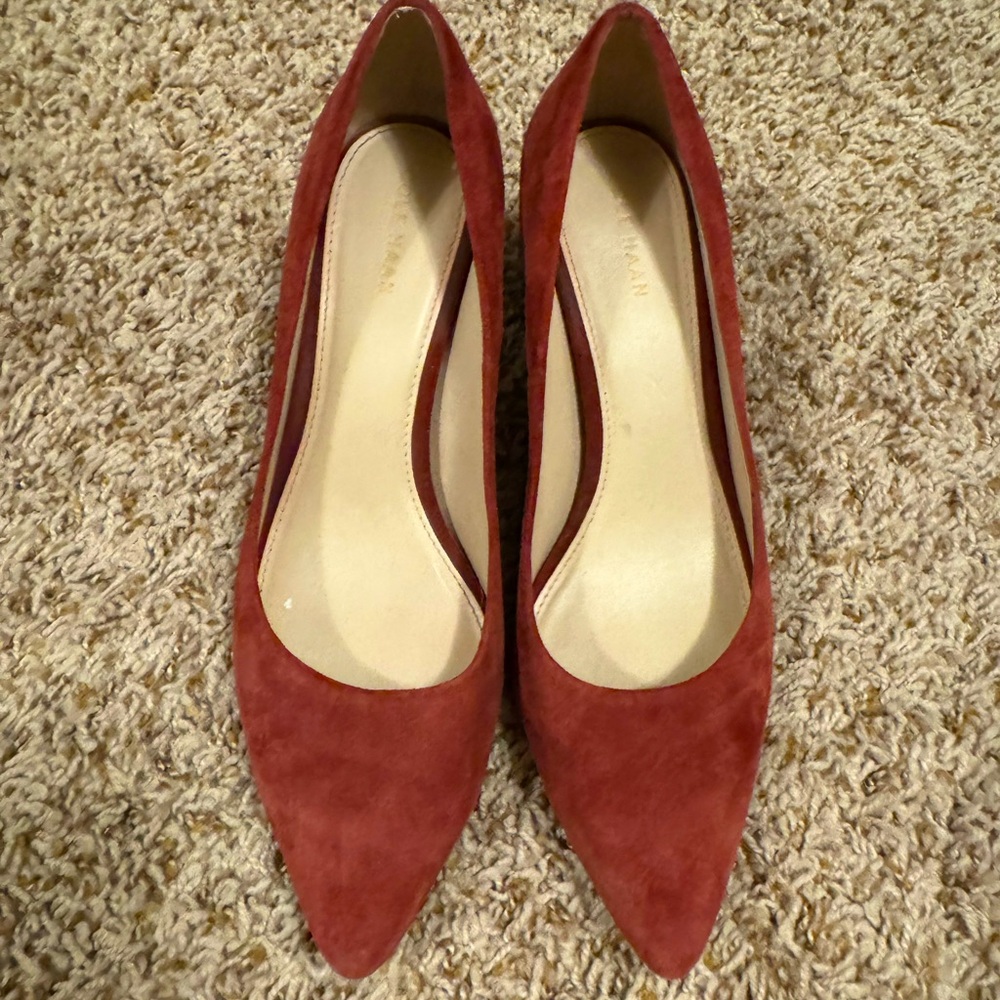 Elegant Red Suede Women's Pumps